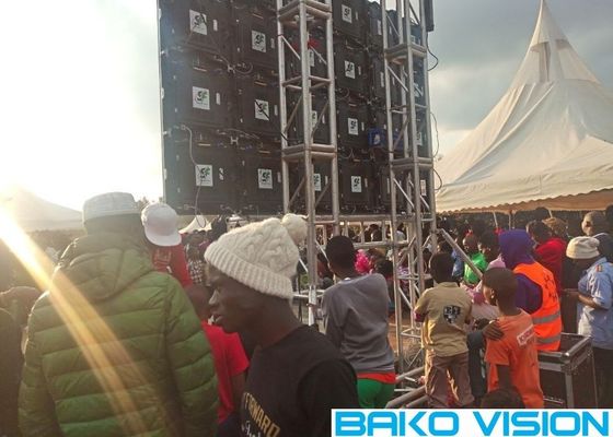 Stadium die de Geleide Videomuur SMD2121 hangen van P3.91 1500nits Huur